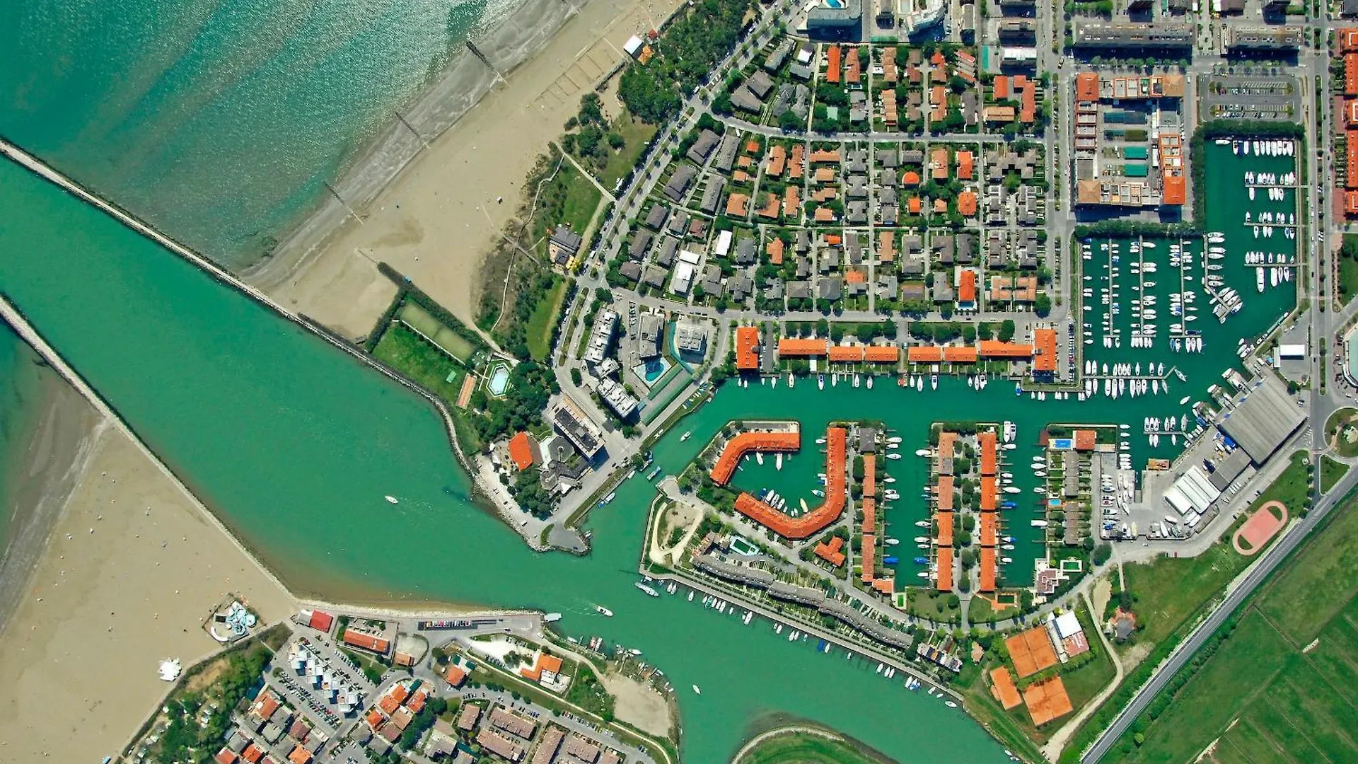 Relax And Enjoy Our Pool - Beahost Apartment Porto Santa Margherita di Caorle